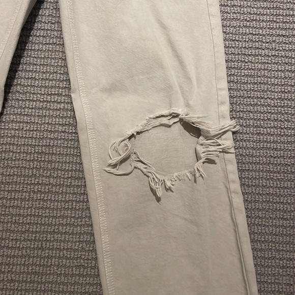 PacSun Eco Grey Ripped Boyfriend jeans in SIZE 25 - Picture 3 of 9